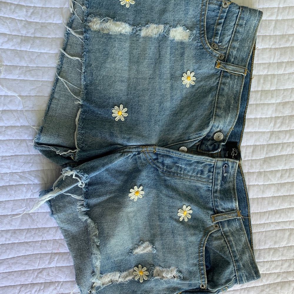 Rails Jean shorts with daisy embroidery